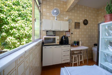 Apartamento à venda com 64m², 2 quartos e 1 vaga Apartamento à venda com 64m², 2 quartos e 1 vagaÁrea de Serviço