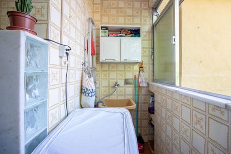 Apartamento à venda com 64m², 2 quartos e 1 vaga Apartamento à venda com 64m², 2 quartos e 1 vagaÁrea de Serviço