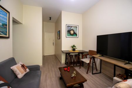 Sala de apartamento à venda com 2 quartos, 64m² em Olaria, Rio de Janeiro