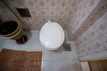 Apartamento à venda com 64m², 2 quartos e 1 vaga Apartamento à venda com 64m², 2 quartos e 1 vagaBanheiro
