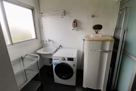 Apartamento à venda com 70m², 2 quartos e 2 vagasÁrea de Serviço