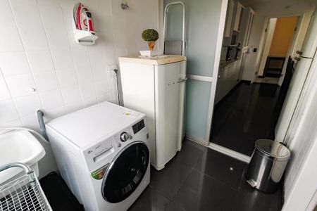 Apartamento à venda com 70m², 2 quartos e 2 vagasÁrea de Serviço