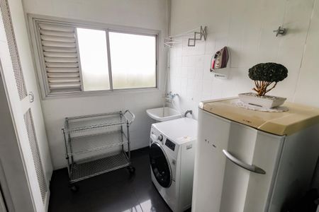 Apartamento à venda com 70m², 2 quartos e 2 vagasÁrea de Serviço