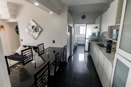 Apartamento à venda com 70m², 2 quartos e 2 vagasCozinha - Armários