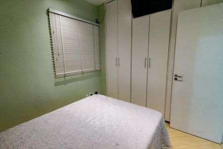 Apartamento à venda com 70m², 2 quartos e 2 vagasQuarto 2 - Armários