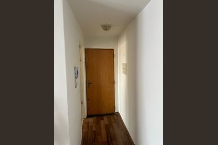 Corredor de apartamento para alugar com 2 quartos, 61m² em Brás, São Paulo