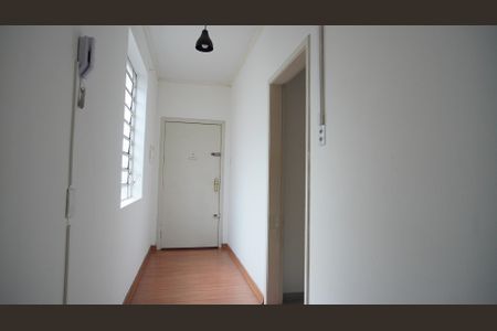 Apartamento para alugar com 120m², 4 quartos e sem vagaCorredor 
