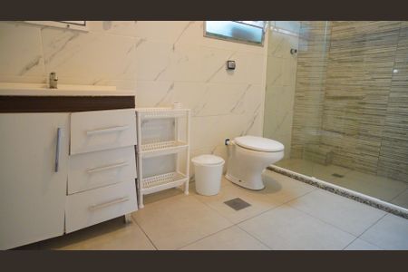 Apartamento para alugar com 120m², 4 quartos e sem vagaBanheiro social