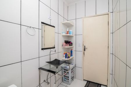 Casa para alugar com 450m², 3 quartos e 2 vagasBanheiro Social