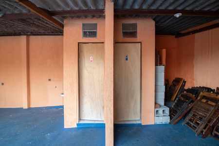 Casa para alugar com 450m², 3 quartos e 2 vagasBanheiros Área Externa