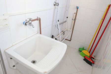 Apartamento à venda com 83m², 3 quartos e 1 vagaCozinha e Área de Serviço