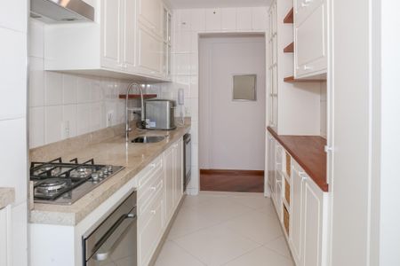 Apartamento à venda com 83m², 3 quartos e 1 vagaCozinha e Área de Serviço