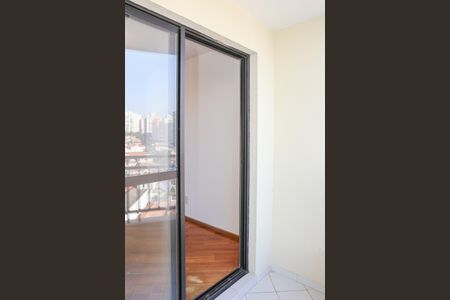 Apartamento à venda com 83m², 3 quartos e 1 vagaSacada
