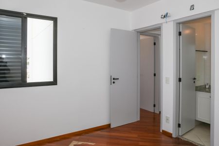 Apartamento à venda com 83m², 3 quartos e 1 vagaSuíte