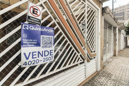 Casa à venda com 120m², 3 quartos e 1 vaga Casa à venda com 120m², 3 quartos e 1 vagaFachada - Placa Código WYNY-1033