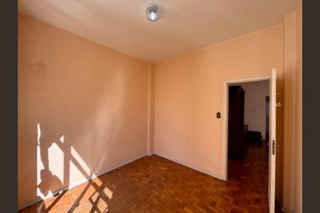 Quarto 1 de apartamento para alugar com 2 quartos, 70m² em Copacabana, Rio de Janeiro