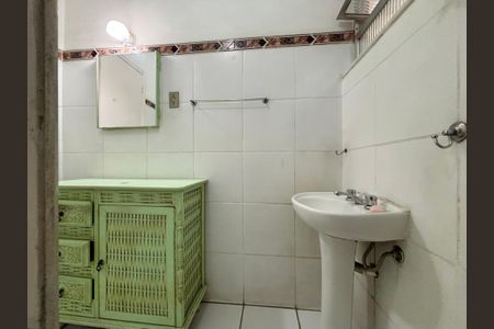 Apartamento para alugar com 70m², 2 quartos e sem vagaBanheiro social