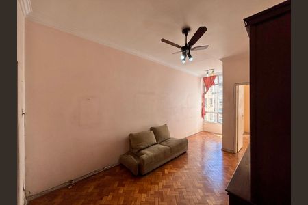 Sala de apartamento para alugar com 2 quartos, 70m² em Copacabana, Rio de Janeiro