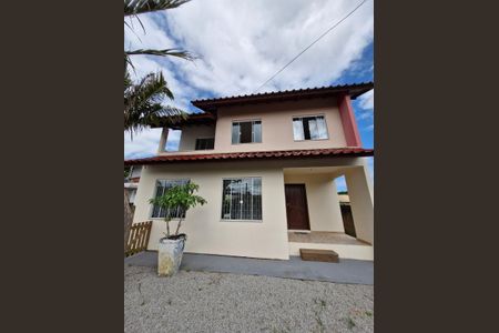 Casa para alugar com 143m², 3 quartos e 1 vagaFachada