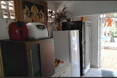 Casa à venda com 192m², 3 quartos e 2 vagasCozinha