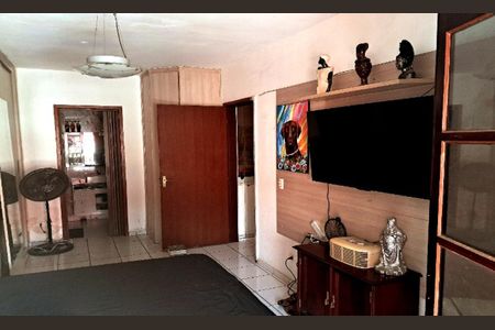 Casa à venda com 192m², 3 quartos e 2 vagasQuarto