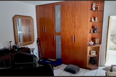 Casa à venda com 192m², 3 quartos e 2 vagasQuarto
