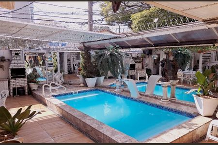 Casa à venda com 192m², 3 quartos e 2 vagasÁrea externa