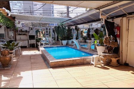 Casa à venda com 192m², 3 quartos e 2 vagasÁrea externa