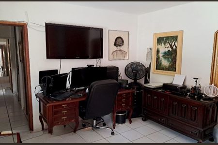 Casa à venda com 192m², 3 quartos e 2 vagasQuarto