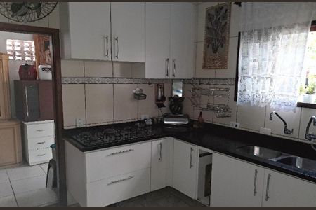 Casa à venda com 192m², 3 quartos e 2 vagasCozinha