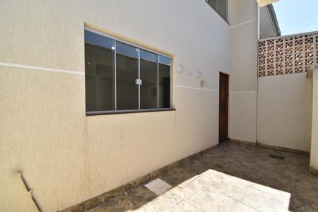 Casa de condomínio para alugar com 130m², 3 quartos e 2 vagasÁrea externa