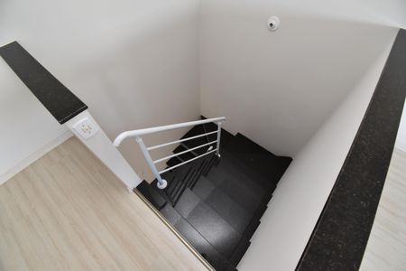 Casa de condomínio para alugar com 130m², 3 quartos e 2 vagasCorredor/Escada