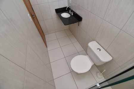 Casa de condomínio para alugar com 130m², 3 quartos e 2 vagasBanheiro 2