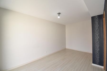 Casa de condomínio para alugar com 130m², 3 quartos e 2 vagasSuíte