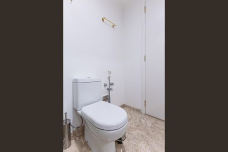 Apartamento para alugar com 120m², 2 quartos e 2 vagas Apartamento para alugar com 120m², 2 quartos e 2 vagasBanheiro Social