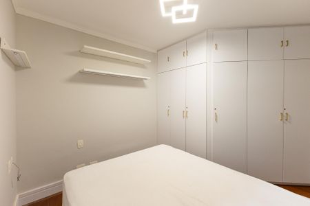 Apartamento para alugar com 120m², 2 quartos e 2 vagas Apartamento para alugar com 120m², 2 quartos e 2 vagasQuarto