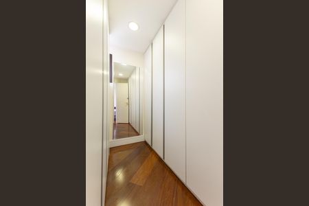 Apartamento para alugar com 120m², 2 quartos e 2 vagas Apartamento para alugar com 120m², 2 quartos e 2 vagasSuíte