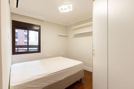 Apartamento para alugar com 120m², 2 quartos e 2 vagas Apartamento para alugar com 120m², 2 quartos e 2 vagasQuarto