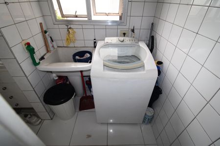 Apartamento à venda com 64m², 2 quartos e 1 vagaÁrea de Serviço