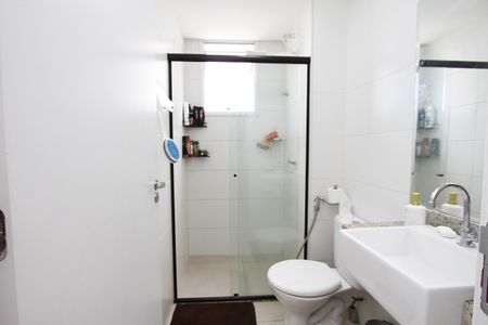Apartamento à venda com 76m², 3 quartos e 2 vagasBanheiro Social