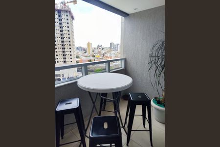 Apartamento para alugar com 76m², 3 quartos e 2 vagasVaranda