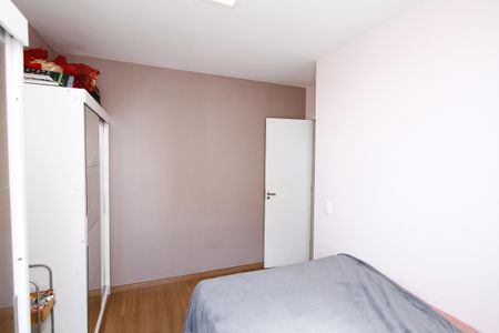 Apartamento à venda com 76m², 3 quartos e 2 vagasQuarto 