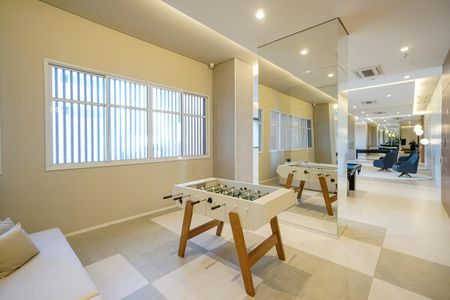 Apartamento à venda com 76m², 2 quartos e 1 vaga Apartamento à venda com 76m², 2 quartos e 1 vagaSalão de jogos