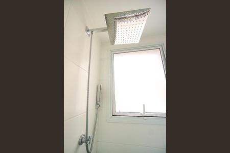 Apartamento à venda com 76m², 2 quartos e 1 vaga Apartamento à venda com 76m², 2 quartos e 1 vagaChuveiro