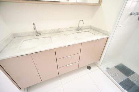 Apartamento à venda com 76m², 2 quartos e 1 vaga Apartamento à venda com 76m², 2 quartos e 1 vagaPia
