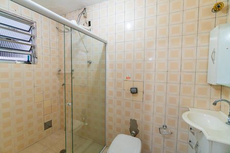 Banheiro de casa para alugar com 1 quarto, 90m² em Americanópolis, São Paulo