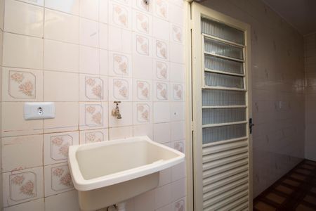 Casa para alugar com 28m², 1 quarto e sem vagaÁrea de Serviço