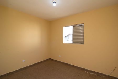 Quarto de casa para alugar com 1 quarto, 28m² em Jardim Bela Vista, Guarulhos