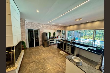 Casa de condomínio à venda com 2500m², 5 quartos e 20 vagasCozinha