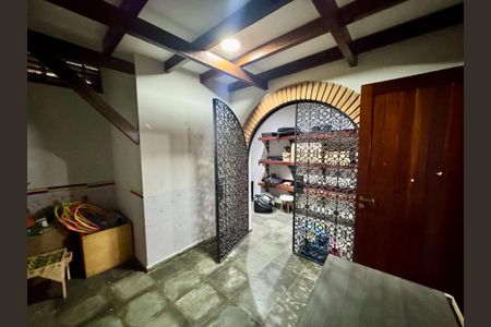Casa de condomínio à venda com 2500m², 5 quartos e 20 vagasCopa